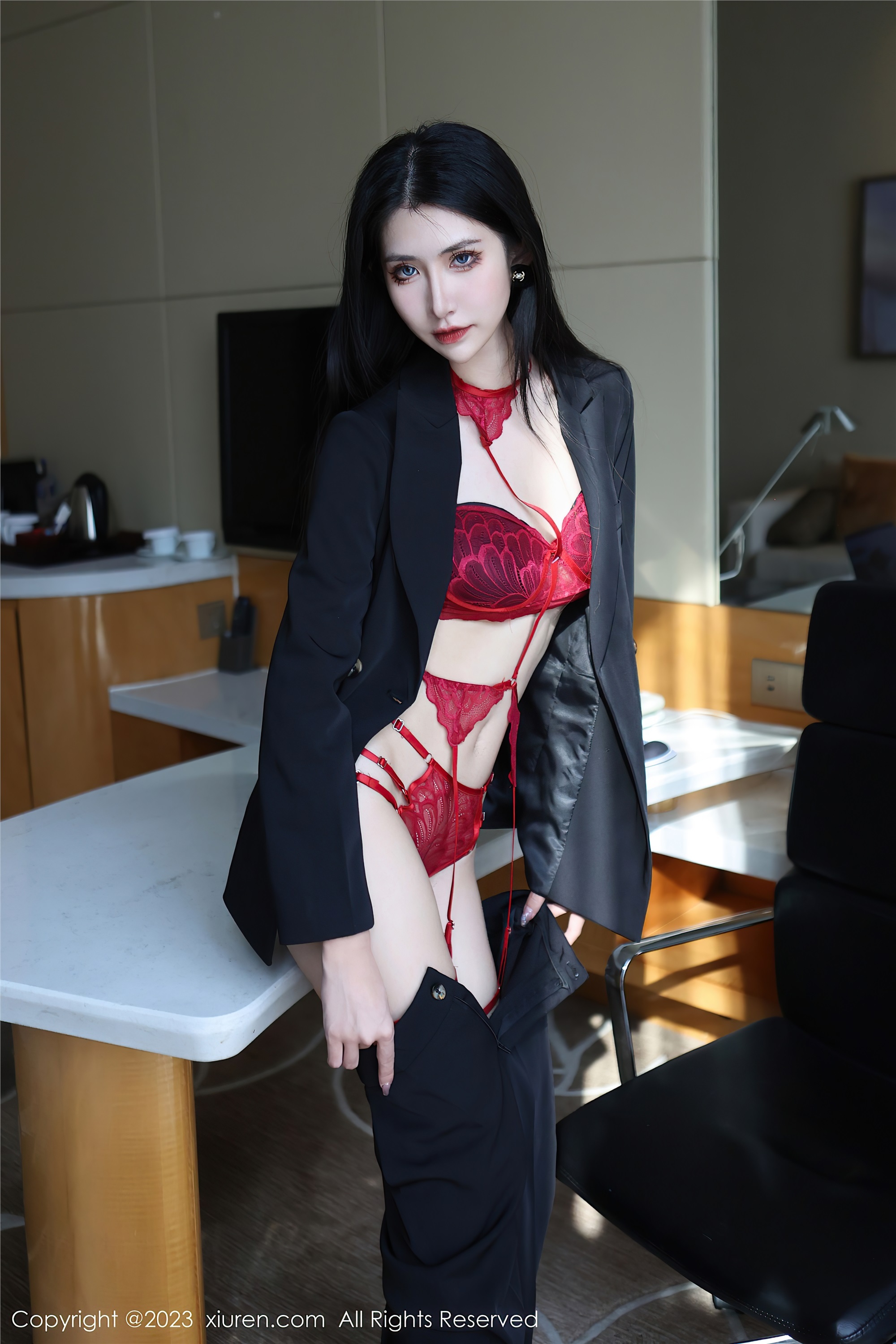 XiuRen秀人网  2023.03.13 NO.6402 依娜Yina